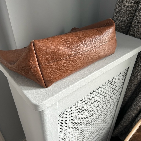 Cuyana Brown Leather Tote Bag - Picture 6 of 11